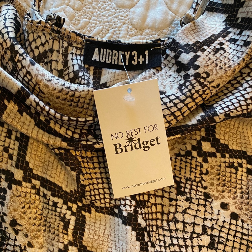AUDREY3+1 Top - Picture 2 of 2